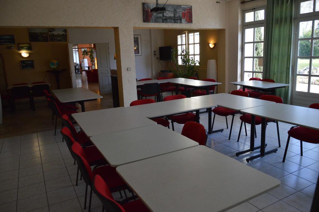 Logis Hotel & Restaurant Le Fleurance エクステリア 写真